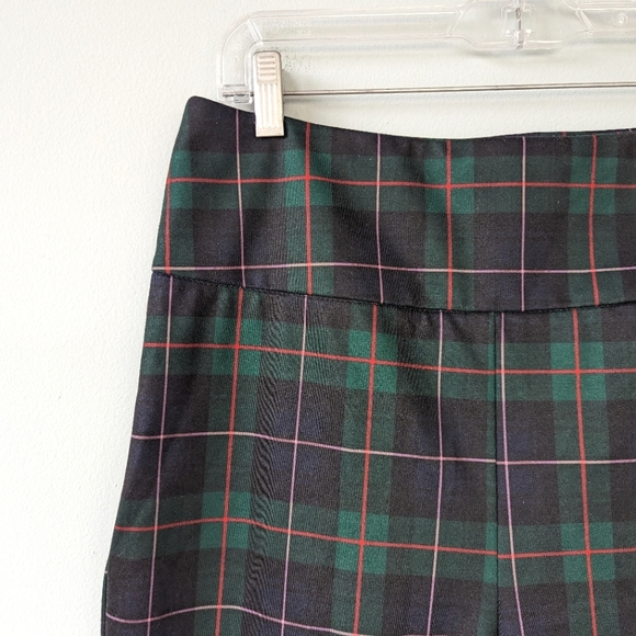 NWT Crown & Ivy Women's Green Plaid Pull On Stretch Skinny Pants - Picture 5 of 11